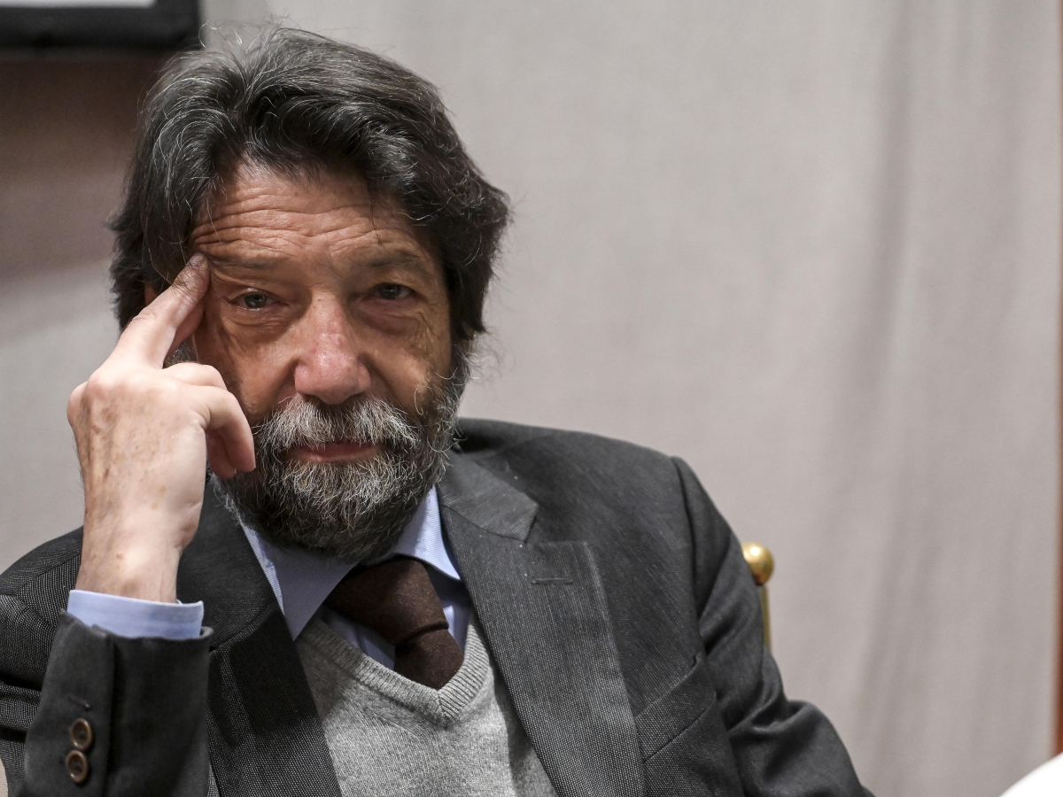 MASSIMO CACCIARI: ” IL 25 APRILE E’ ORMAI SOLO UN SANTINO”.